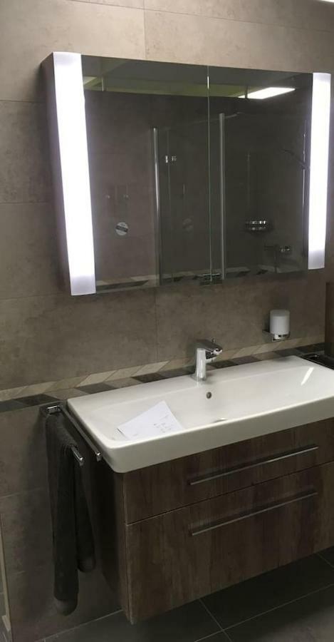 Apartment Bel 2 Ch A 300m De La